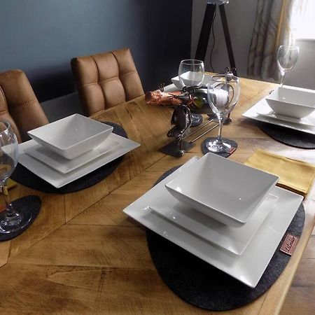 2 Bedroom Luxury City Centre Apt Lincoln Exterior foto